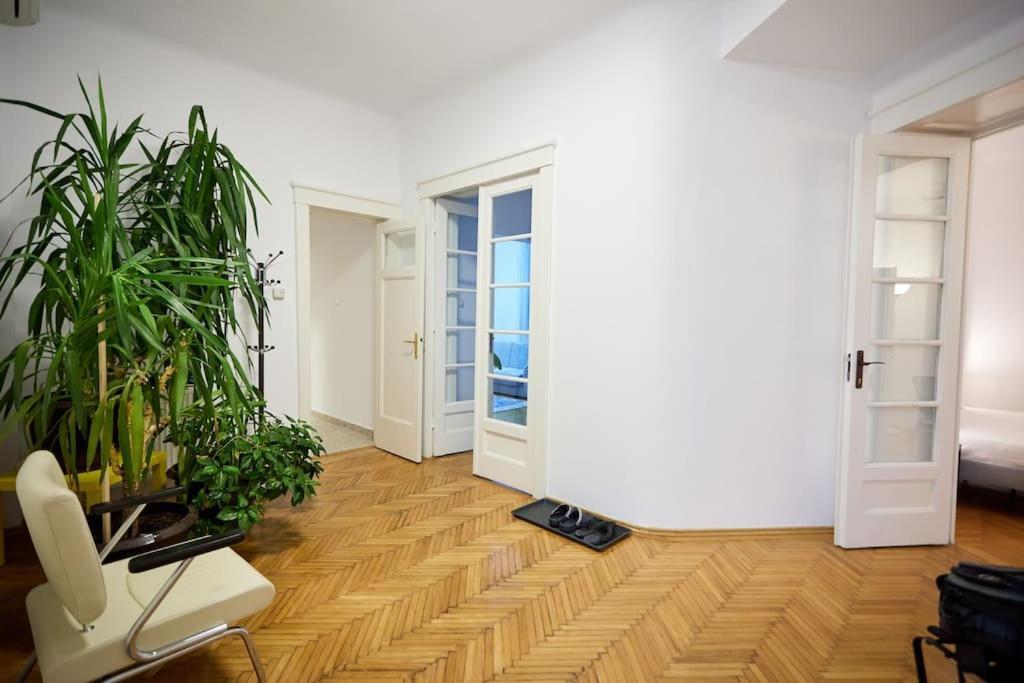 Caragiale Apartment Bukurešť Exteriér fotografie